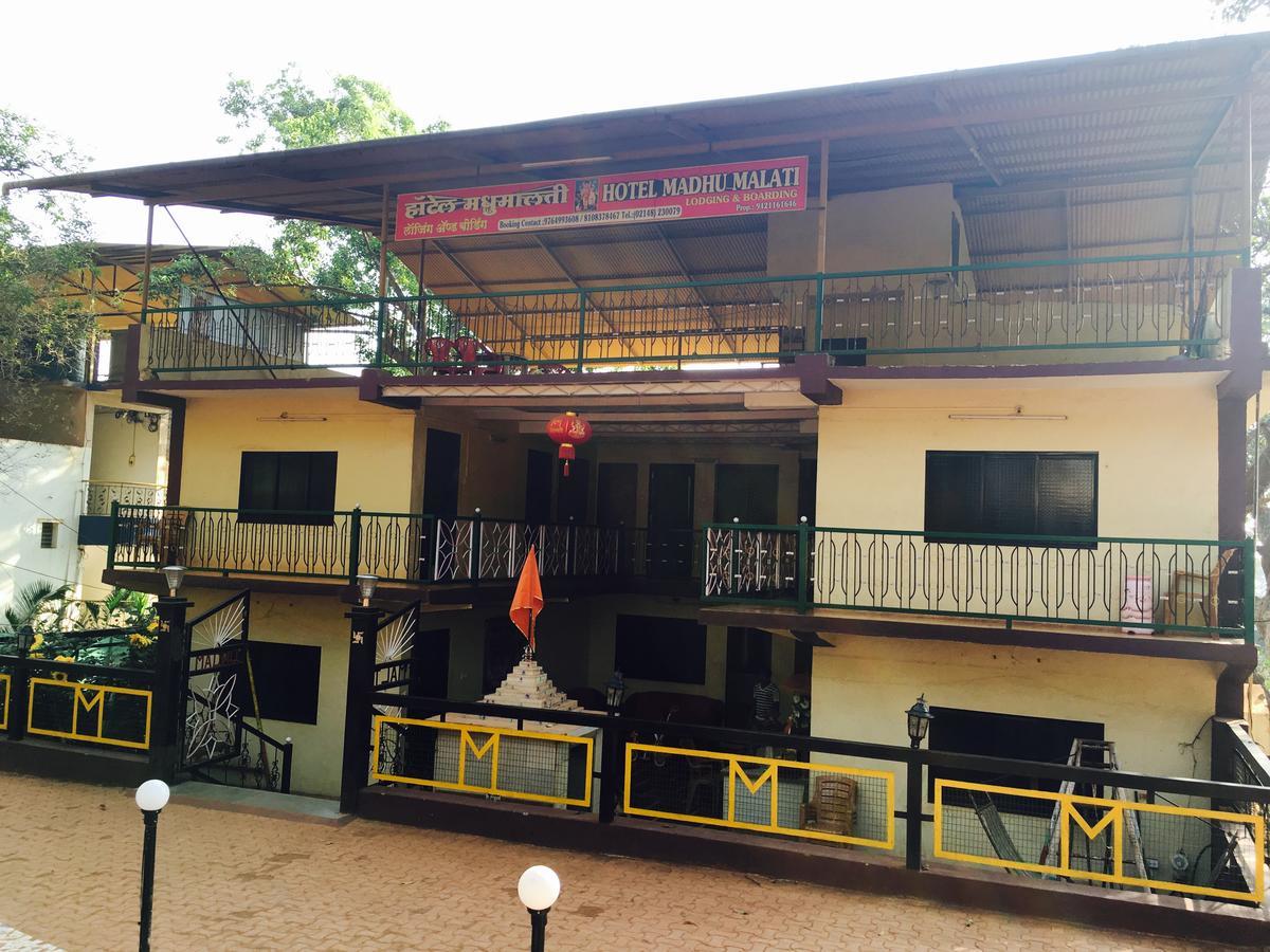 מת'ראן Hotel Madhumalti מראה חיצוני תמונה